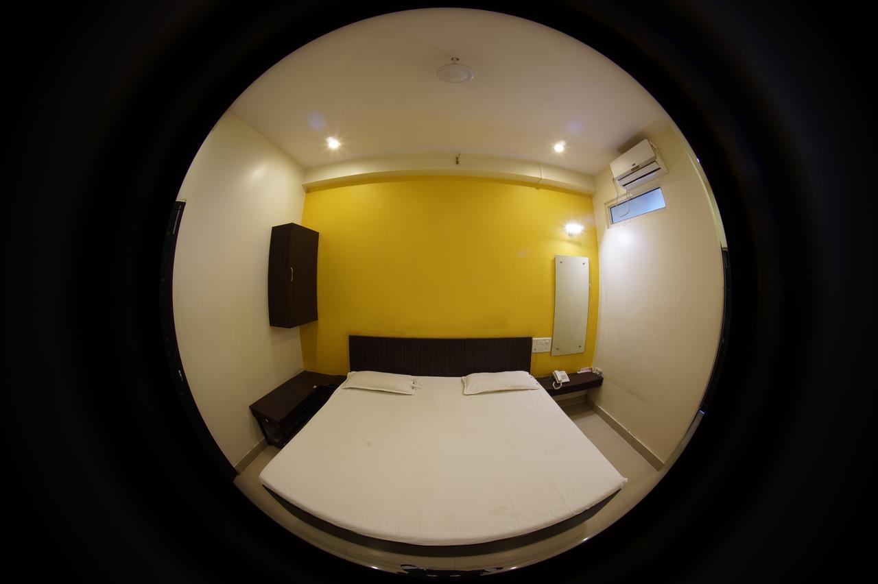 Vitthal Inn Pandharpur Kültér fotó